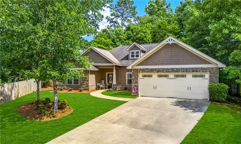 3600 Creekside Ct, Opelika, AL 36801