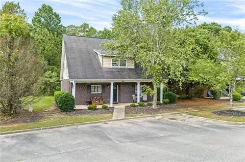 807 W Longleaf Dr #10, Auburn, AL 36832