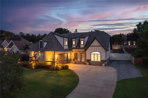3205 Pinecrest Dr, Opelika, AL 36801