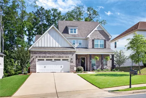 1875 Waterfall Rd, Auburn, AL 36830