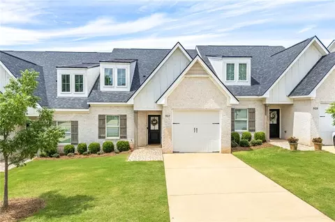 507 Cloverdale Dr, Auburn, AL 36830