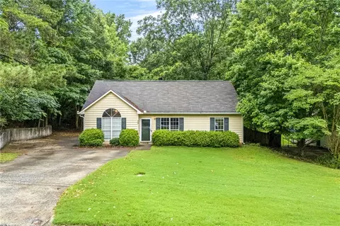 402 Harwell Hills St, Opelika, AL 36801