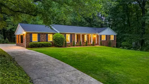 1504 Gwen Mill Rd, Opelika, AL 36801