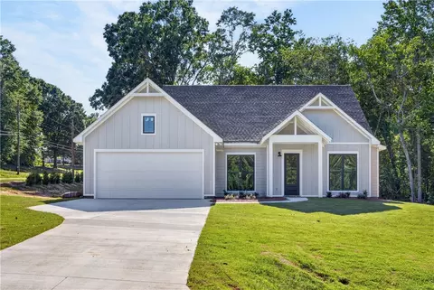 75 Lee Road 2058, Salem, AL 36874