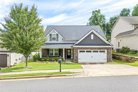 935 Falconer Dr, Auburn, AL 36832