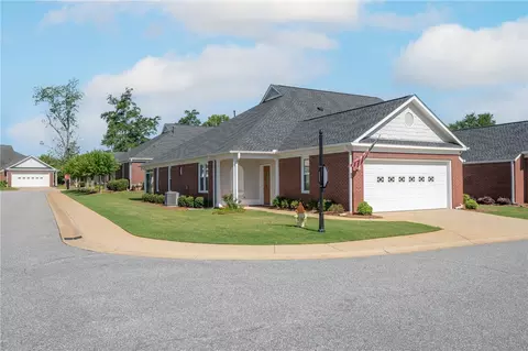 5011 Autumn Leaf Ct #A, Phenix City, AL 36867