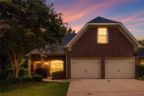 1651 Overhill Ct, Auburn, AL 36830