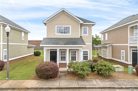 1957 Wire Rd #35, Auburn, AL 36832