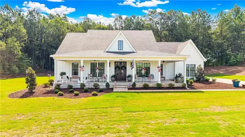 5385 Mary Olive Rd, Opelika, AL 36801