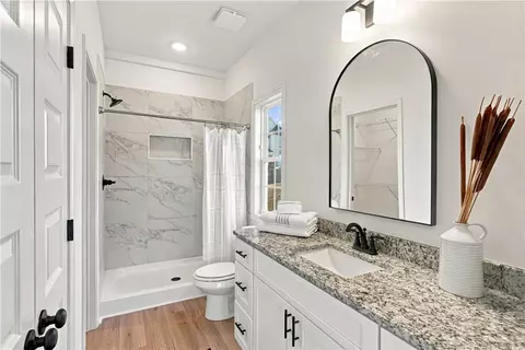 Bath - 226 Firefly Ln, Opelika, AL 36804 photo 2 of 5