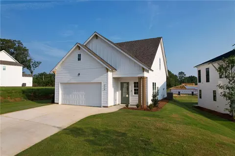 Exterior - 226 Firefly Ln, Opelika, AL 36804 photo 2 of 6