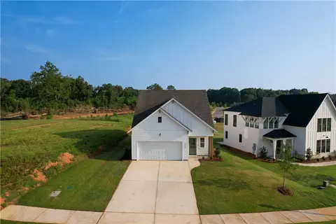 Exterior - 226 Firefly Ln, Opelika, AL 36804 photo 3 of 6