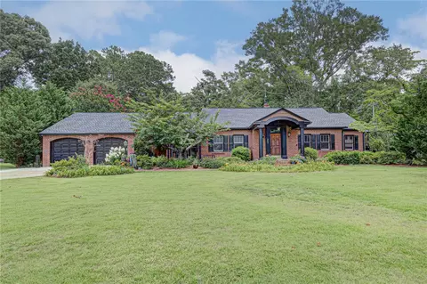 267 Hillcrest Ave, Auburn, AL 36830