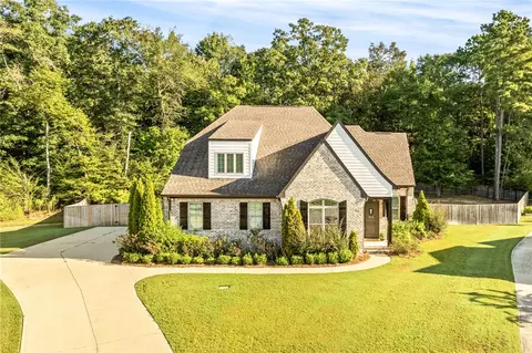 217 Brookshire Ct, Auburn, AL 36832