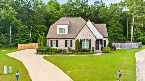 217 Brookshire Ct, Auburn, AL 36832