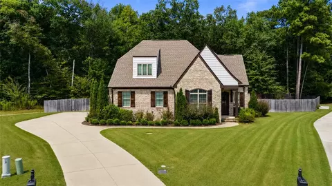 217 Brookshire Ct, Auburn, AL 36832