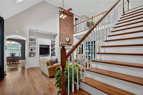 Entry Way - 2302 County Road 297, Five Points, AL 36855 photo 3 of 5