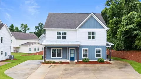 416 Jack Hampton Dr, Auburn, AL 36830