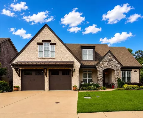 1290 Spring Lakes Xing, Opelika, AL 36801
