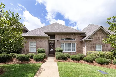 1752 Brookview Ct, Auburn, AL 36830