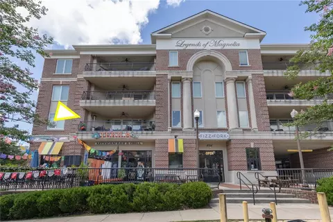 234 W Magnolia Ave #203, Auburn, AL 36830