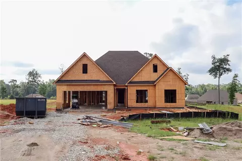 1982 Long Leaf Ln, Opelika, AL 36801