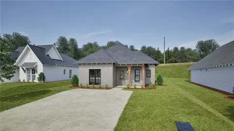 67 Summer St, Opelika, AL 36804