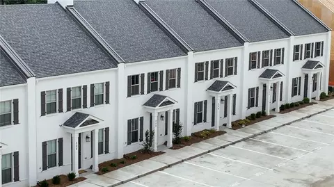 1027 E Glenn Ave #502, Auburn, AL 36830