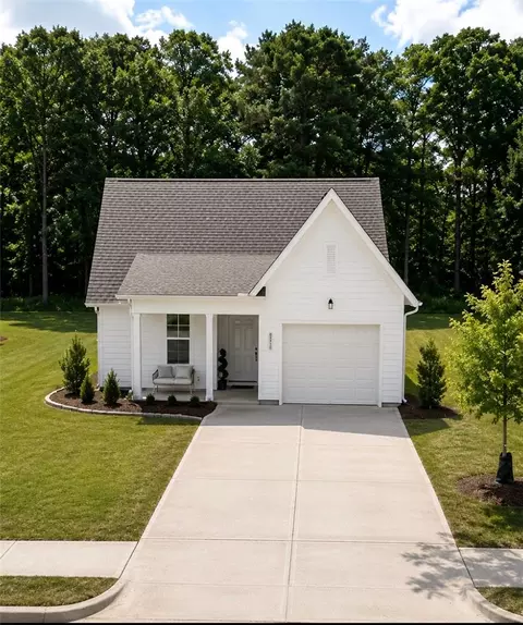 213 Summer St, Opelika, AL 36801