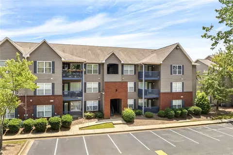 1114 S College St #9202, Auburn, AL 36832