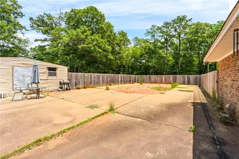 Exterior - 516 Pinecrest Dr E, Lafayette, AL 36801 photo 4 of 5