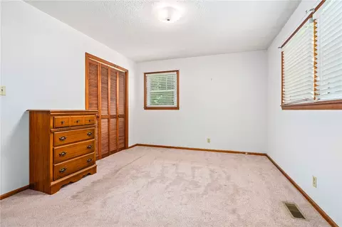Bedroom - 516 Pinecrest Dr E, Lafayette, AL 36801 photo 1 of 4
