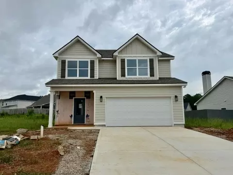 1017 Catherine Dr, Opelika, AL 36801