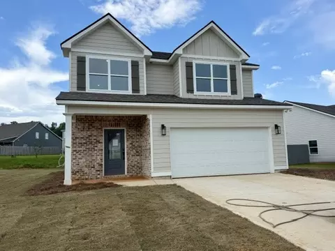 1017 Catherine Dr, Opelika, AL 36801