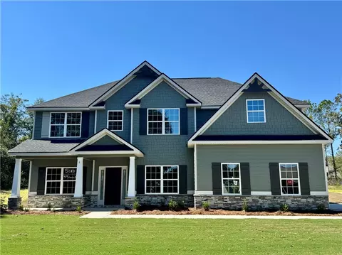 4 Mclendon Rd, Fort Mitchell, AL 36856