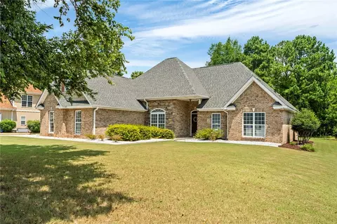 4146 Surrey Ln, Auburn, AL 36832