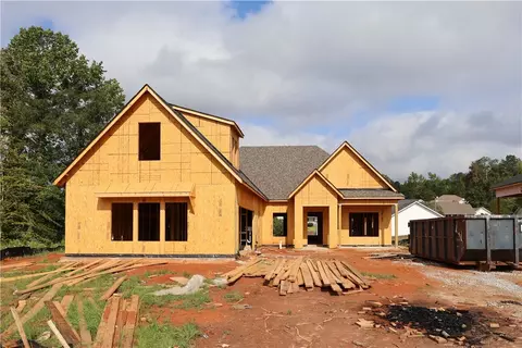 1971 Long Leaf Ln, Opelika, AL 36801