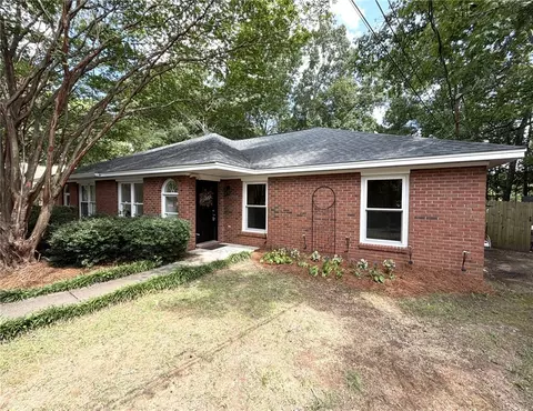 1398 Kurt Cir, Auburn, AL 36830