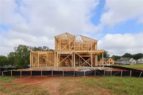 1970 Long Leaf Ln, Opelika, AL 36801