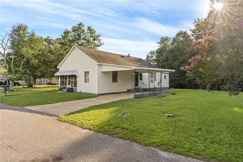1534 34th Ave, Lanett, AL 36863