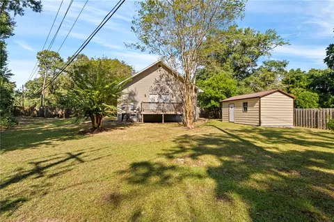 Exterior - 572 E University Dr, Auburn, AL 36830 photo 4 of 5