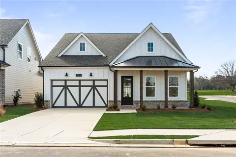 305 Tundra Swann Ln, Auburn, AL 36832