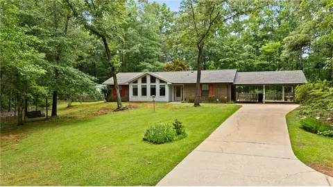 2707 Lee Road 148, Opelika, AL 36804