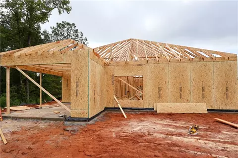 1727 Red Oak Ave, Opelika, AL 36801