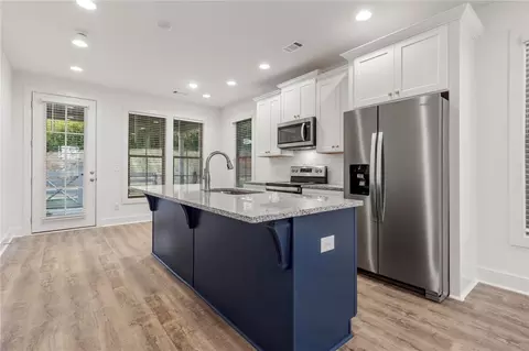 Kitchen - 3191 Bottle Way, Auburn, AL 36830 photo 4 of 4