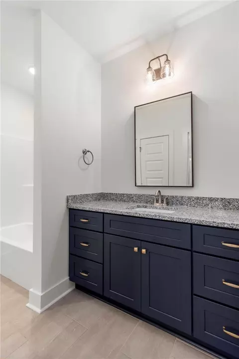 Bath - 3191 Bottle Way, Auburn, AL 36830 photo 3 of 5