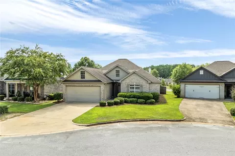 1325 Tulip Ct, Auburn, AL 36830