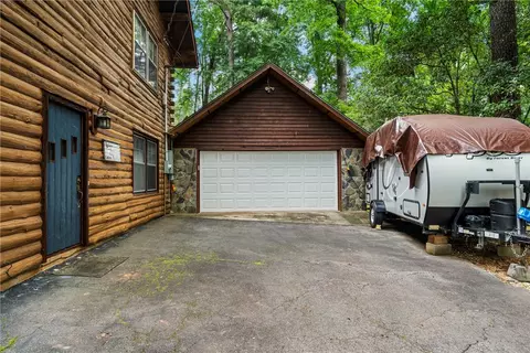 Exterior - 203 N View Pointe Dr, Lagrange, GA 30241 photo 4 of 5