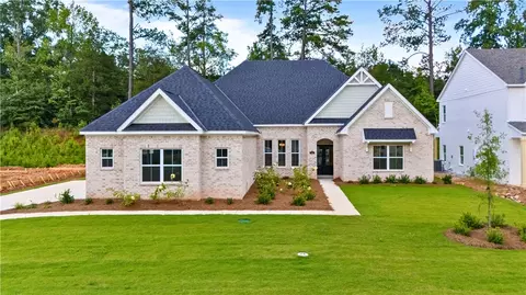2221 Brock Dr, Opelika, AL 36801