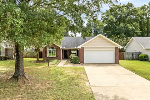 999 Pleasant Ave, Auburn, AL 36832